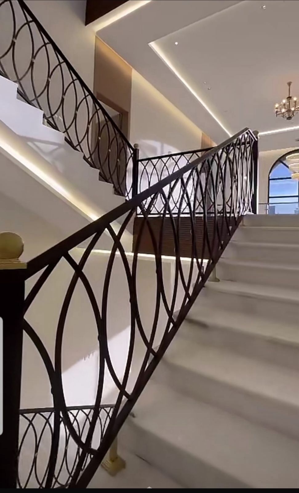 درابزين درج حديدي عصري